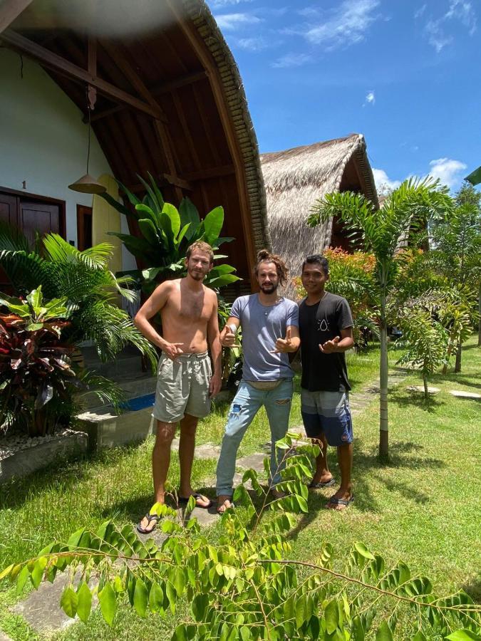 Tropical Sunday Bungalow - Surf And Stay Selong Belanak Exteriér fotografie