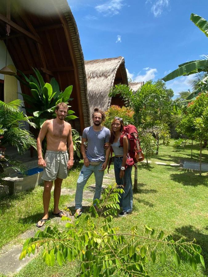 Tropical Sunday Bungalow - Surf And Stay Selong Belanak Exteriér fotografie